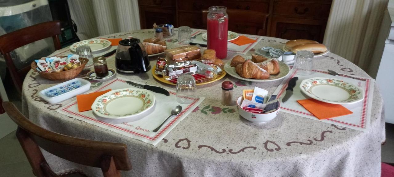 Ca D' Fefi Bed & Breakfast Gorzegno Bagian luar foto