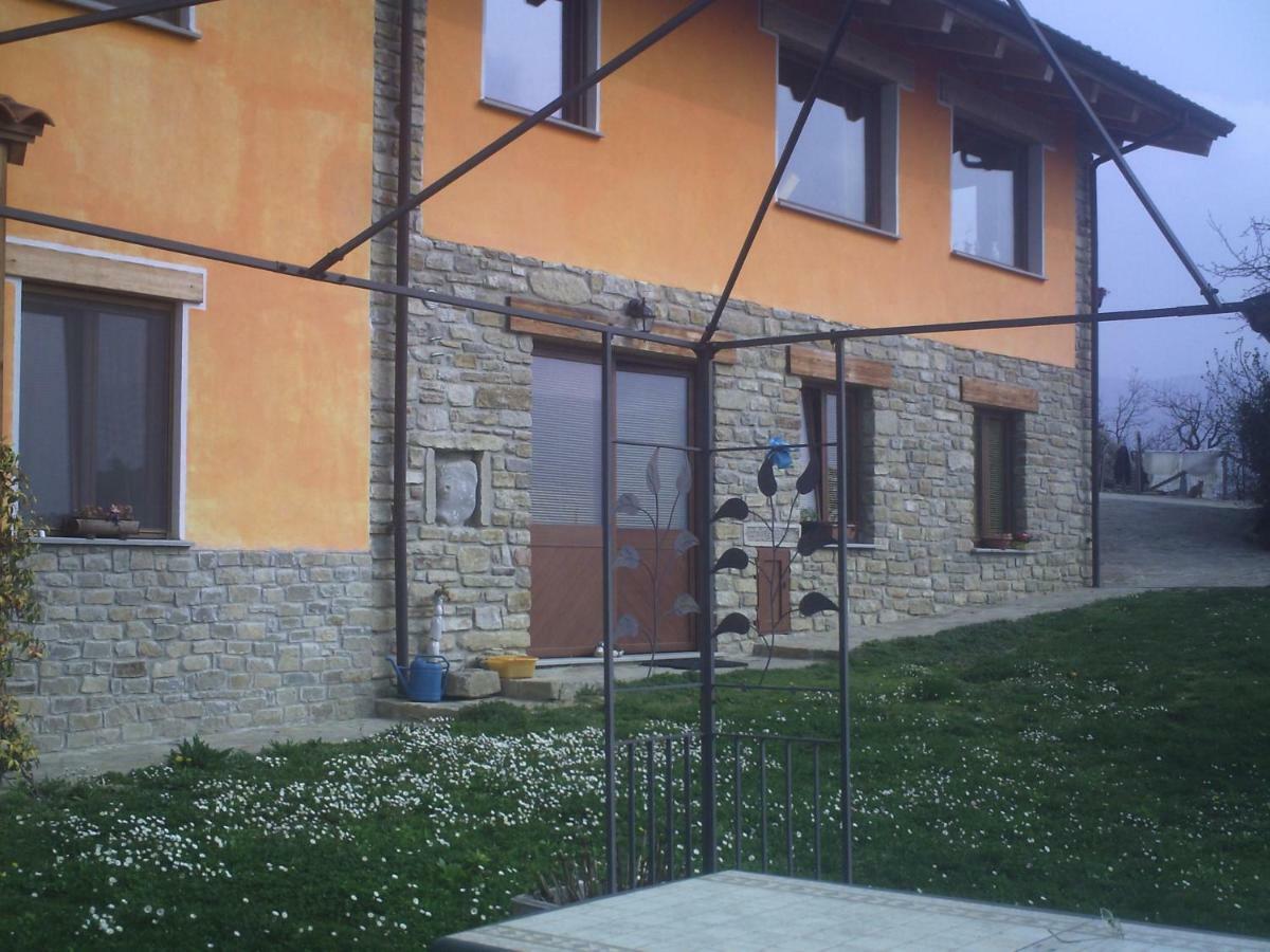 Ca D' Fefi Bed & Breakfast Gorzegno Bagian luar foto