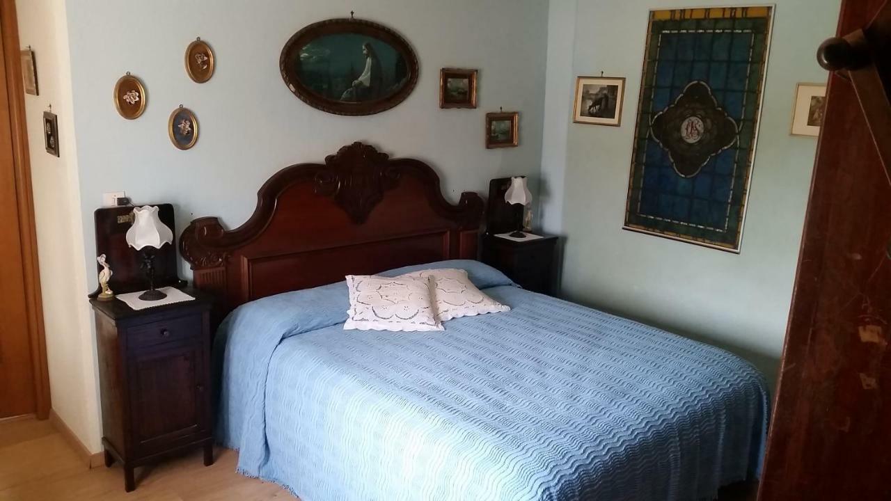 Ca D' Fefi Bed & Breakfast Gorzegno Bagian luar foto