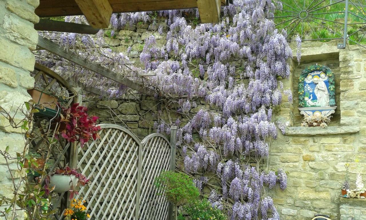 Ca D' Fefi Bed & Breakfast Gorzegno Bagian luar foto